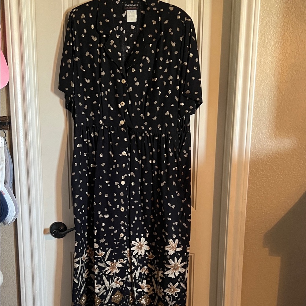 Cascais Black and Cream Floral Dress